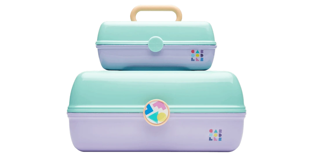 Caboodles Pretty In Petite™ Two-Tone - Seafoam/Lilac Classic Cases 4 Caboodles Pretty In Petite™ Two-Tone - Seafoam/Lilac Classic Cases